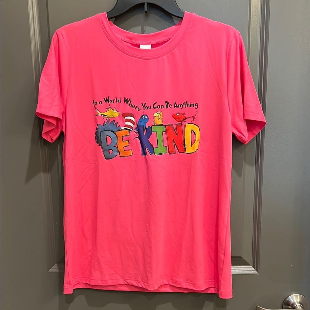 Be Kind' Graphic T-Shirt NEW